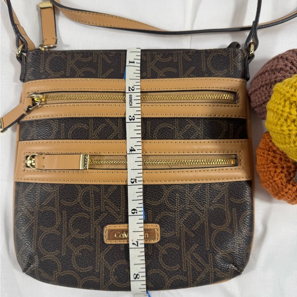 Calvin Klein Dark Brown Monogram Crossbody Purse - Like New - Rarely Used - Picture 3 of 15
